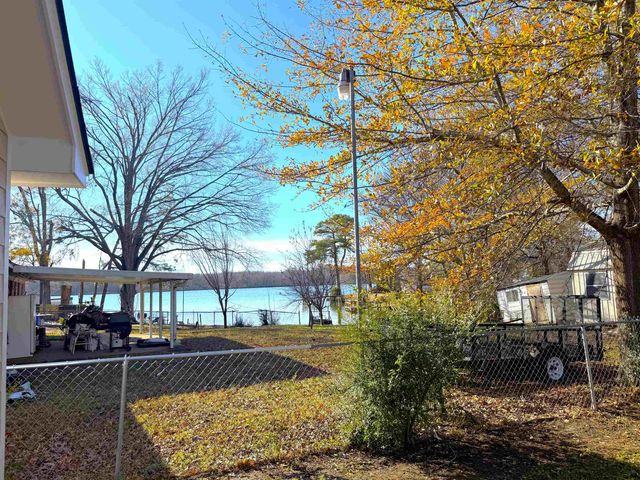 5165 SEA SHORE RD, Memphis, TN 38109