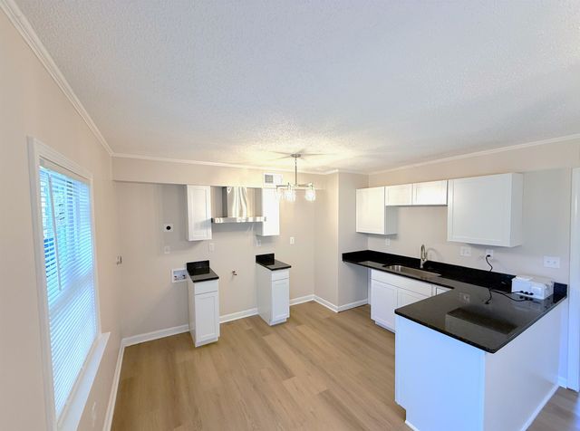 5165 SEA SHORE RD, Memphis, TN 38109