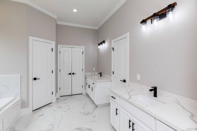 7705 Water Edge, Beaumont, TX 77707