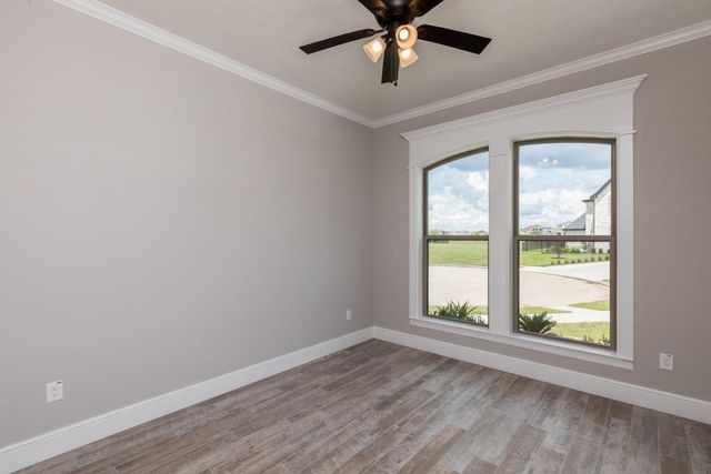 7705 Water Edge, Beaumont, TX 77707