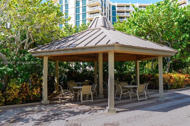 1121 Crandon Boulevard E702, Key Biscayne, FL 33149