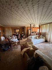 952 NE 199th Street 2N, Miami, FL 33179