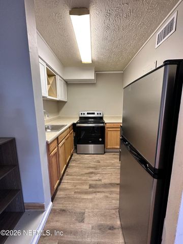 337 N FLETCHER Avenue, Fernandina Beach, FL 32034