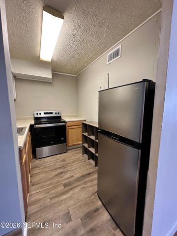 337 N FLETCHER Avenue, Fernandina Beach, FL 32034