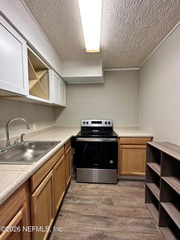 337 N FLETCHER Avenue, Fernandina Beach, FL 32034