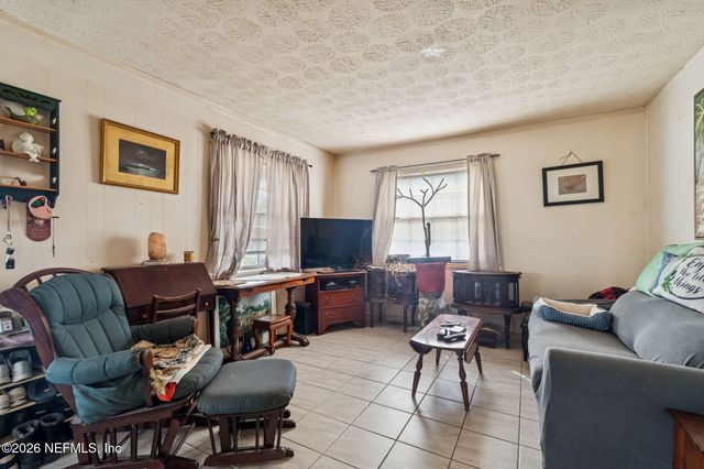 337 N FLETCHER Avenue, Fernandina Beach, FL 32034