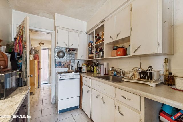 337 N FLETCHER Avenue, Fernandina Beach, FL 32034