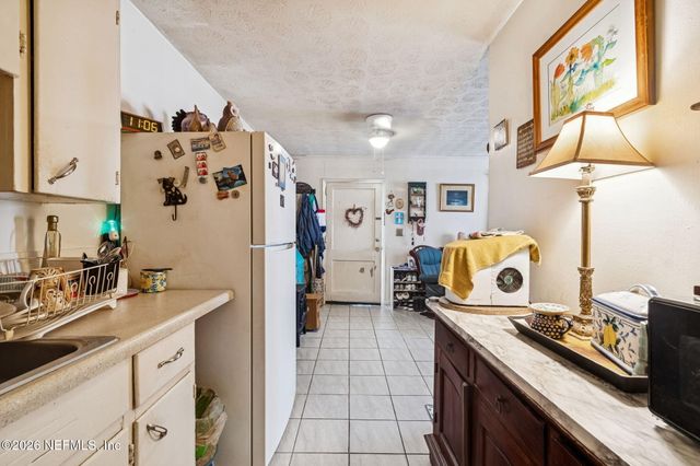 337 N FLETCHER Avenue, Fernandina Beach, FL 32034