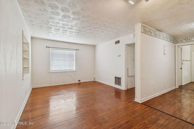 337 N FLETCHER Avenue, Fernandina Beach, FL 32034