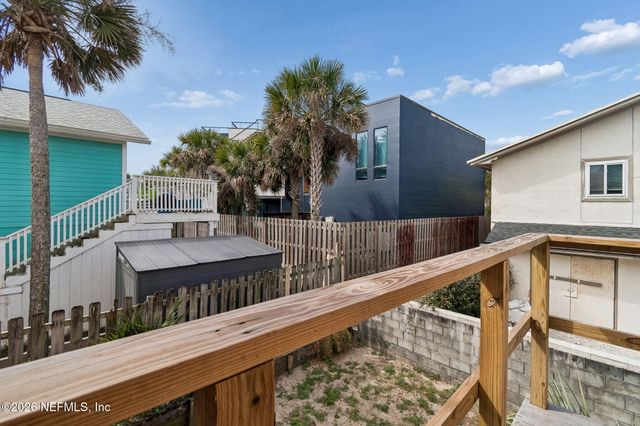337 N FLETCHER Avenue, Fernandina Beach, FL 32034