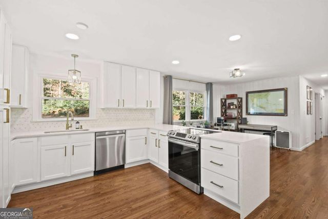 310 Brook Drive, Atlanta, GA 30328