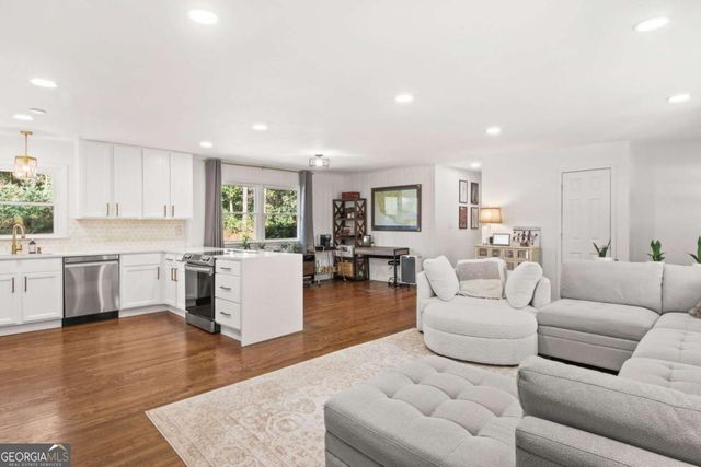 310 Brook Drive, Atlanta, GA 30328