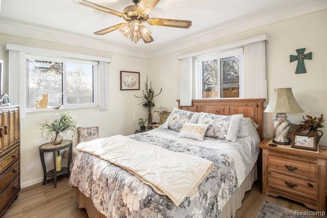 5794 Shetland Way, Waterford, MI 48327