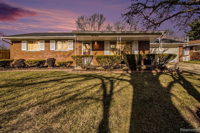 5794 Shetland Way, Waterford, MI 48327