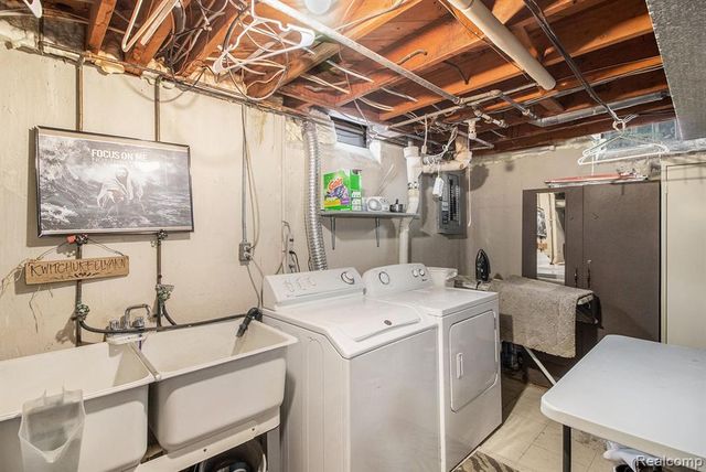 5794 Shetland Way, Waterford, MI 48327