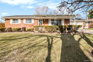 5794 Shetland Way, Waterford, MI 48327