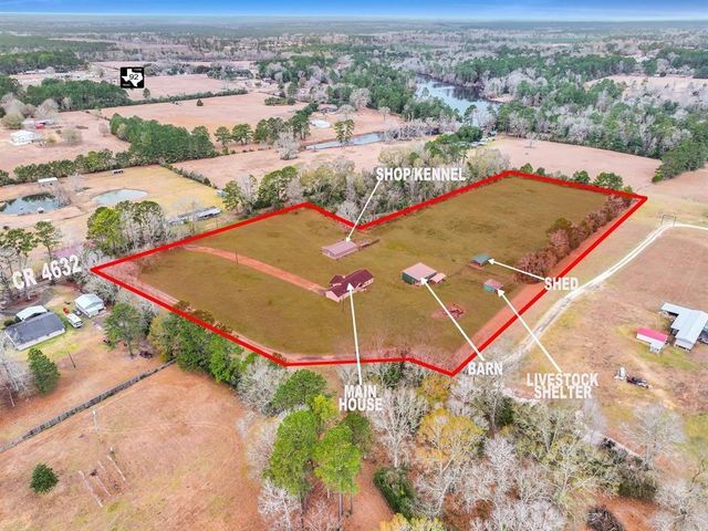 214 County Road 4632, Spurger, TX 77660