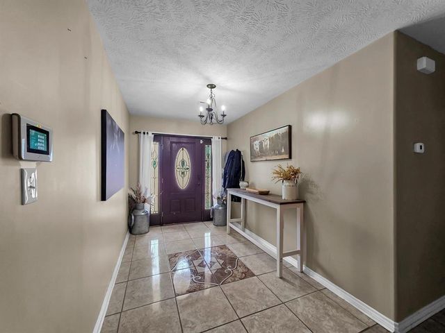 214 County Road 4632, Spurger, TX 77660