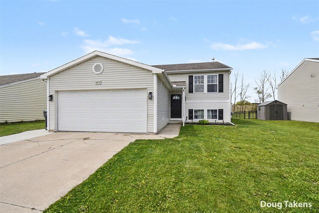 6479 Kodiak Drive, Alto, MI 49302