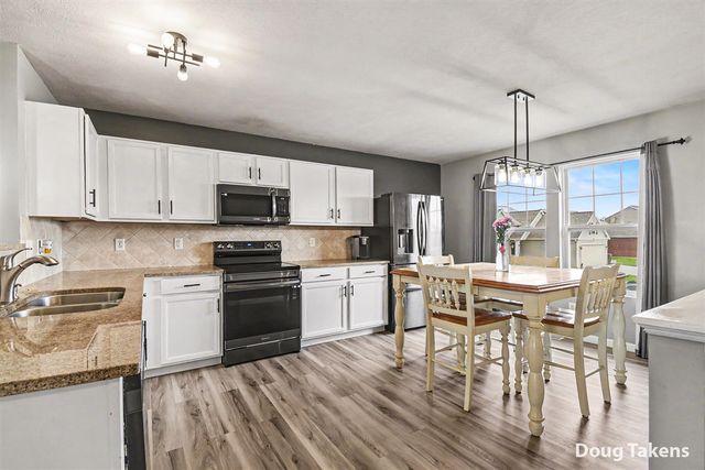 6479 Kodiak Drive, Alto, MI 49302