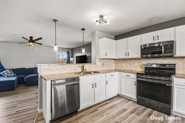 6479 Kodiak Drive, Alto, MI 49302