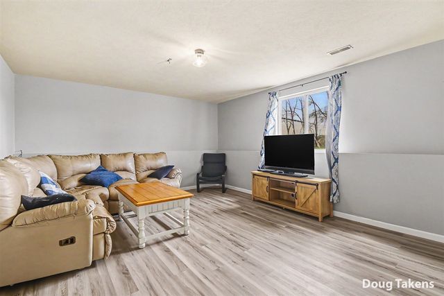 6479 Kodiak Drive, Alto, MI 49302