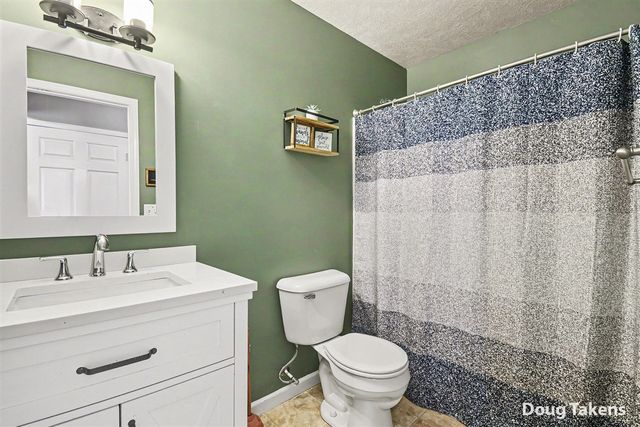6479 Kodiak Drive, Alto, MI 49302