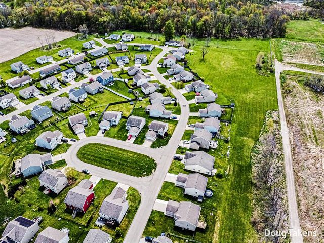 6479 Kodiak Drive, Alto, MI 49302