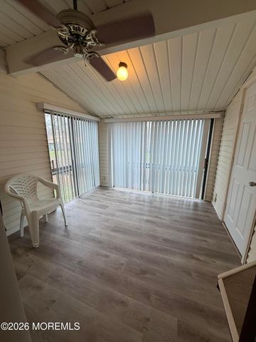 218 Medford Court H, Manalapan, NJ 07726