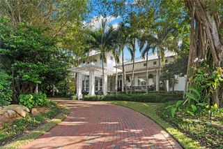 1800 Gordon DR, Naples, FL 34102