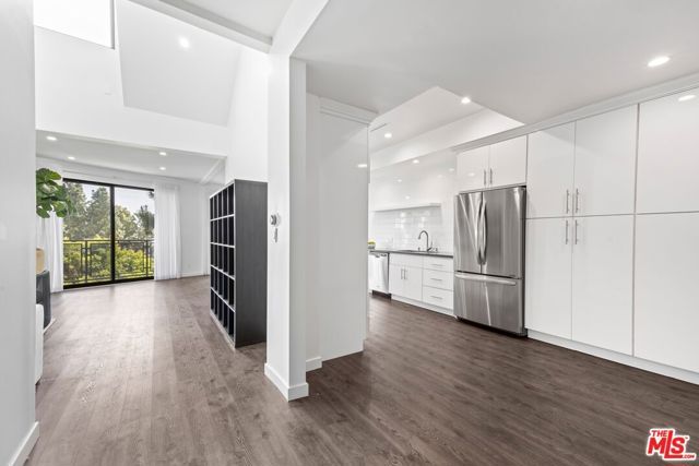 8755 Shoreham Drive 400, West Hollywood, CA 90069