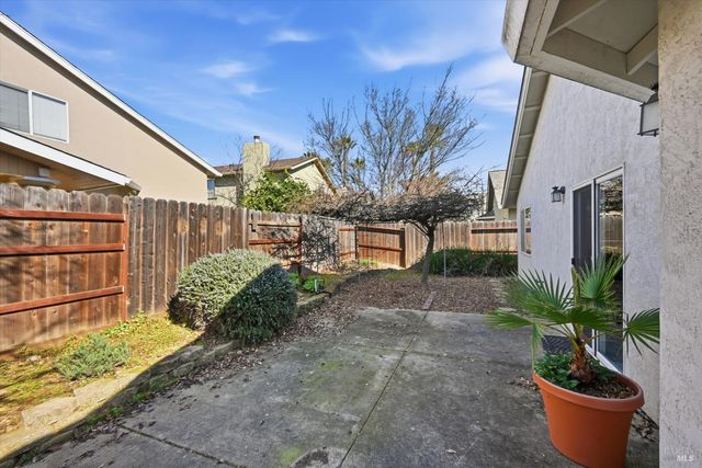 1256 Pear Tree Ln, Napa, CA 94558