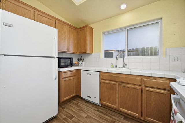 1256 Pear Tree Ln, Napa, CA 94558