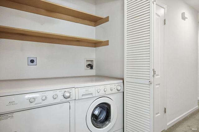 1256 Pear Tree Ln, Napa, CA 94558