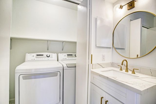 4040 San Felipe Street 253, Houston, TX 77027