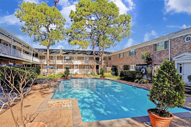 4040 San Felipe Street 253, Houston, TX 77027