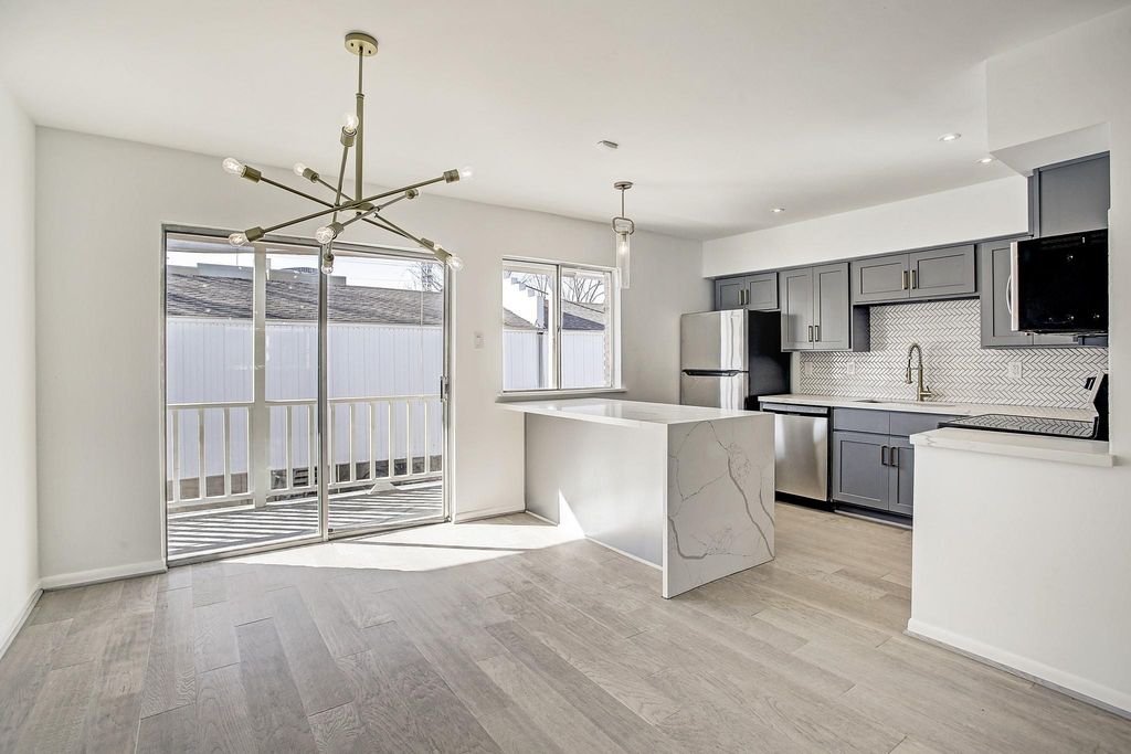 4040 San Felipe Street 253, Houston, TX 77027