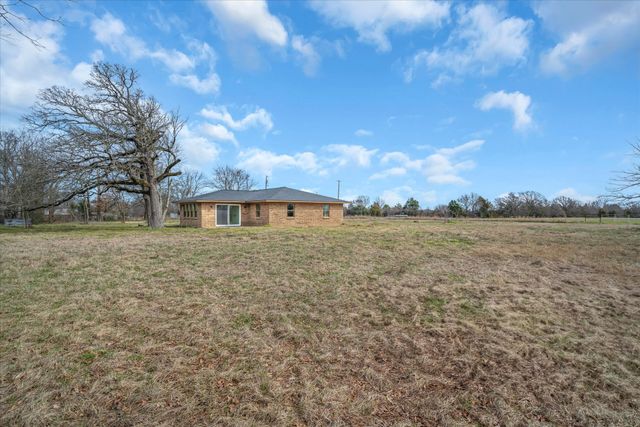 110 VZ County Road 1128, Fruitvale, TX 75127