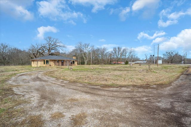 110 VZ County Road 1128, Fruitvale, TX 75127