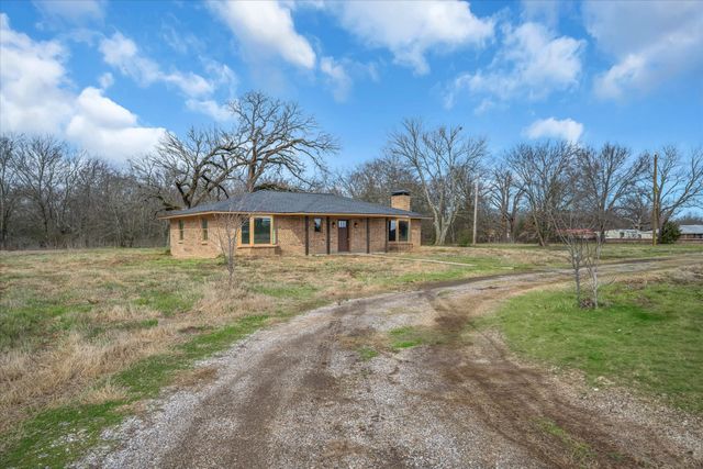 110 VZ County Road 1128, Fruitvale, TX 75127