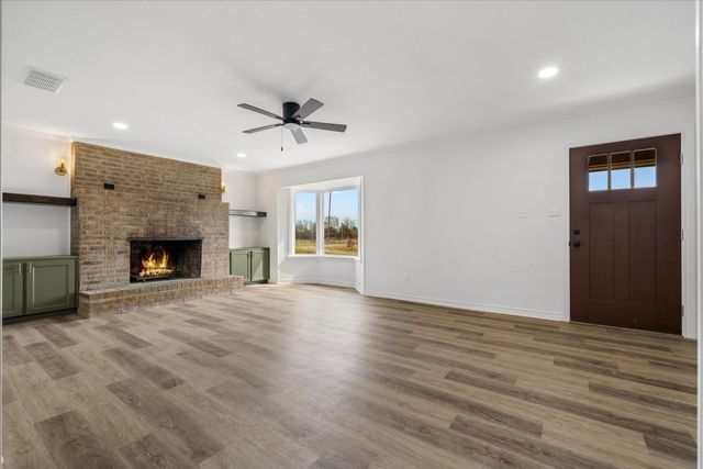 110 VZ County Road 1128, Fruitvale, TX 75127