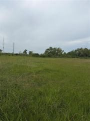 1597 Fm 686, Dayton, TX 77535