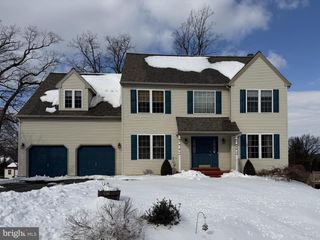 902 BEDFORD AVE, Reading, PA 19607