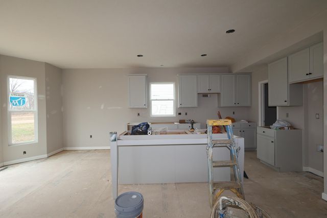 1121 Quarry Oak Drive, Grove City, OH 43123