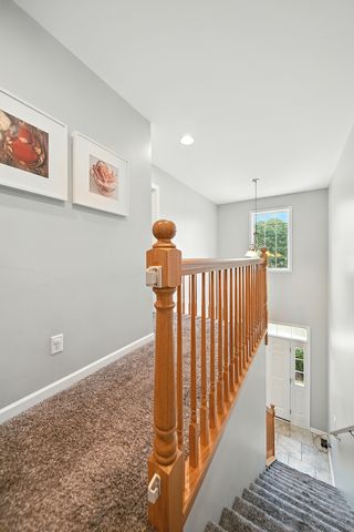 1613 Riverside Circle, Dixon, IL 61021