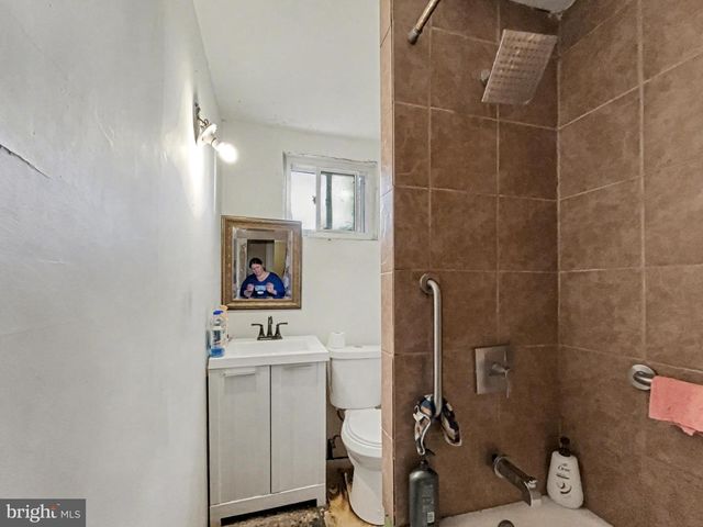 2717 PRESBURY ST, Baltimore, MD 21216