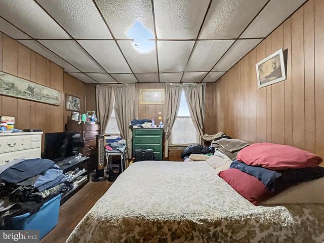 2717 PRESBURY ST, Baltimore, MD 21216