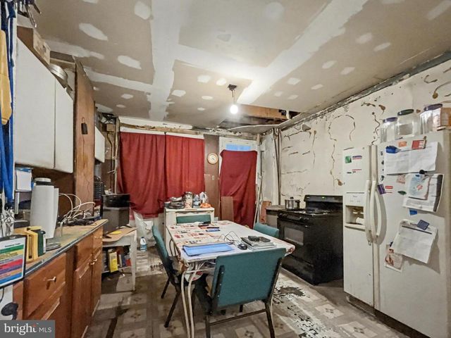 2717 PRESBURY ST, Baltimore, MD 21216