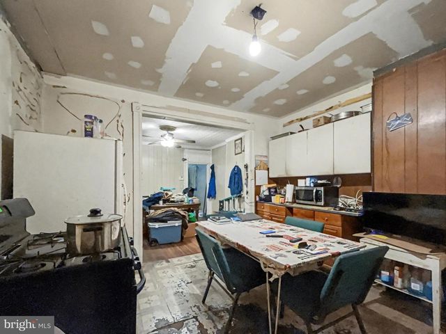 2717 PRESBURY ST, Baltimore, MD 21216