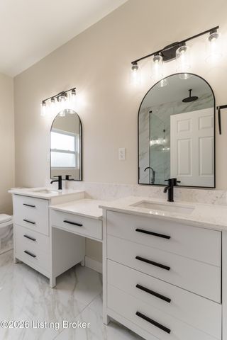 7605 Pauls View Pl, Louisville, KY 40228